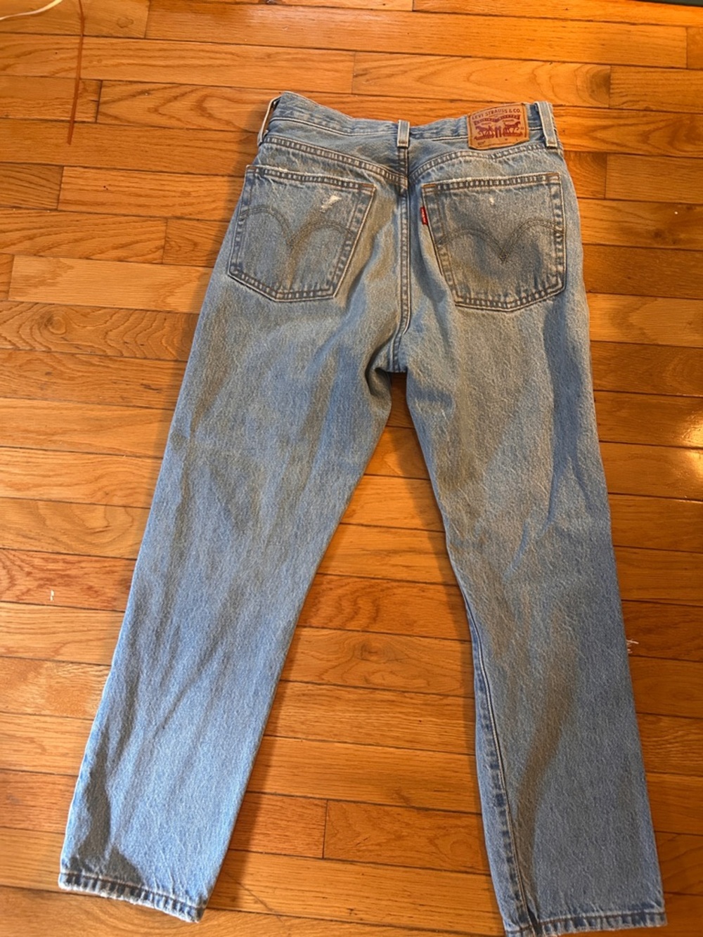 Levi's Women’s Light Blue Straight Leg Jeans - Picture 3 of 4